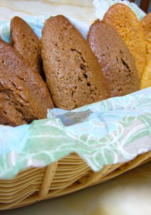 簡単でおいしい！チョコマドレーヌ２種-レシピのメイン写真
