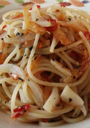 シンプルな新玉ねぎと桜海老の春風パスタ-レシピのメイン写真
