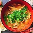 ピリ辛☆豆板醤入りなめこ納豆汁