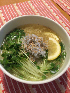 王将塩ラーメンが大根おろしで、大変身-レシピのメイン写真