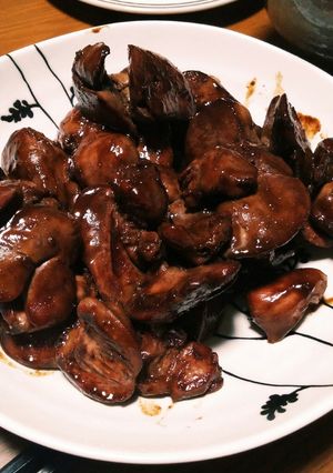 簡単♪エバラすき焼きのたれで鶏レバモツ煮-レシピのメイン写真