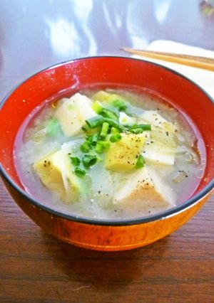 高野豆腐とアボカドの洋風味噌汁-レシピのメイン写真