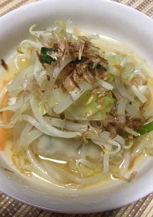 5分で！野菜たっぷり簡単餃子スープ-レシピのメイン写真