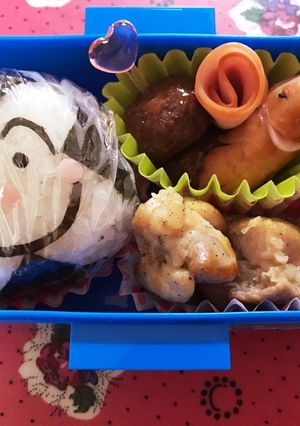おむすびまんとぐでたま-レシピのメイン写真