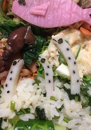 かまぼこでチンアナゴキャラ弁-レシピのメイン写真