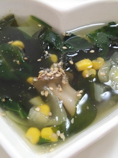 風邪予防!ターサイ&しめじ☆わかめスープ-レシピのメイン写真