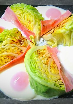 朝食5分☆春キャベツ&目玉焼きプレート♪-レシピのメイン写真