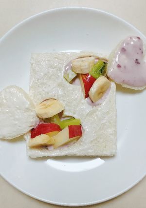 まるで宝石箱‼︎ケーキ風ヨーグルトサンド-レシピのメイン写真