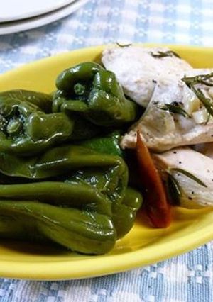 丸ごとピーマンと鶏の洋風蒸し煮-レシピのメイン写真