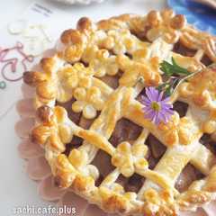 รูปของ お花のアップルパイ♡パイシートで簡単