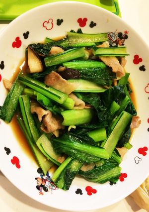 簡単小松菜と豚バラ、椎茸の炒め物-レシピのメイン写真