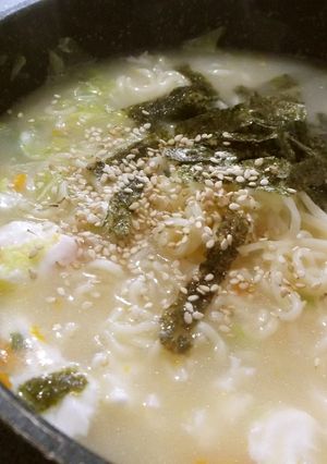 簡単春キャベツと卵のとんこつラーメン☆-レシピのメイン写真