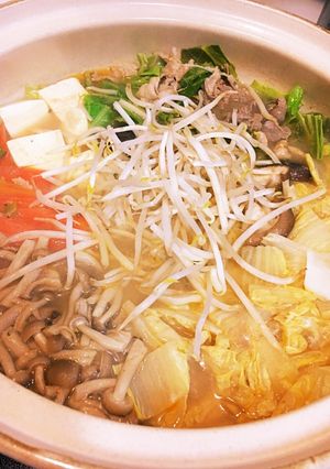 子供も食べれる♡辛くないキムチ鍋☆彡-レシピのメイン写真