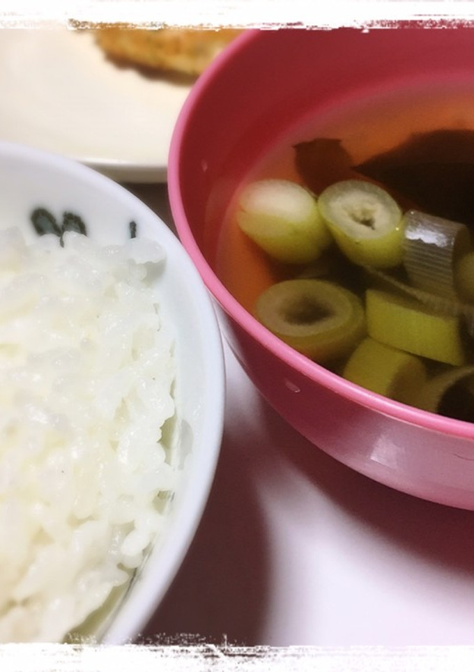 生姜でぽかぽか☆減塩ネギわかめスープ-レシピのメイン写真