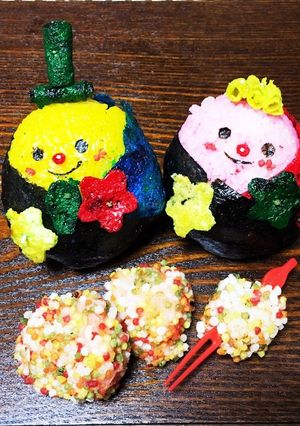 お雛様・鈴入りオニギリ-レシピのメイン写真