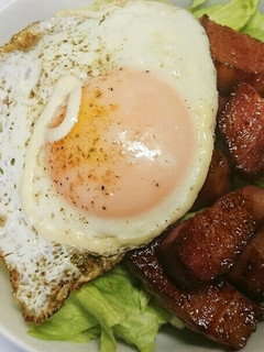 朝からガッツリ!ベーコン目玉丼☆-レシピのメイン写真