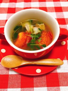 簡単♪トマトと豆苗のコンソメスープ-レシピのメイン写真