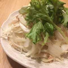 รูปของ ★玉ねぎとツナの和風マヨぽんサラダ★簡単