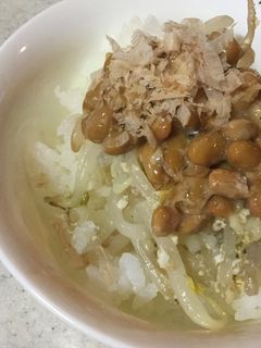 納豆ともやし炒めのご飯-レシピのメイン写真