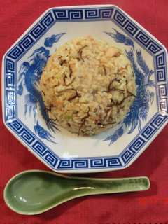 余ったご飯で♪ツナと塩昆布のチャーハン-レシピのメイン写真