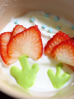 チューリップのヨーグルトアート-レシピのメイン写真