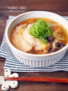 ホロホロ柔らか手羽先と白菜のピリ辛スープ-レシピのメイン写真