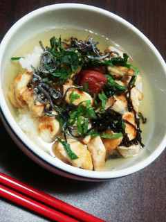 【主食】一杯の茶漬け 【梅と鶏の茶漬け】-レシピのメイン写真