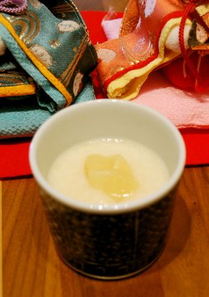 ほんのり桃味の甘酒~ひなまつりに~-レシピのメイン写真