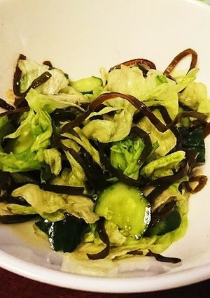 レタスときゅうりの塩昆布和え-レシピのメイン写真