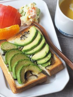 アボカドの塩昆布チーズトースト-レシピのメイン写真