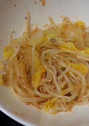 もやしと白菜の胡麻ラー油和え-レシピのメイン写真