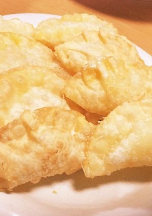 おつまみに最高☆餃子の皮チーズ揚げ☆-レシピのメイン写真