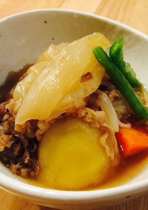 春を感じる♬新玉ねぎの優しい肉じゃが-レシピのメイン写真