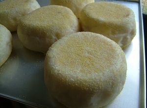ホットプレートで イングリッシュマフィン-レシピのメイン写真