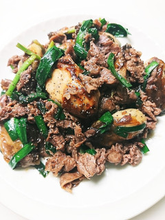 カキ貝(加熱用)と牛肉の炒め物-レシピのメイン写真