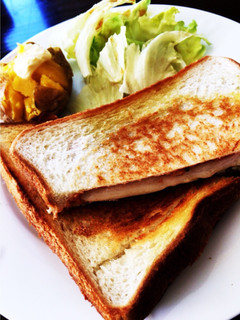 簡単!餅ピザトースト❁-レシピのメイン写真