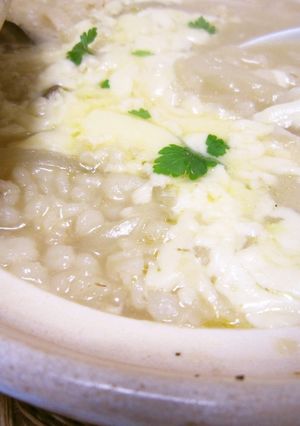 もち麦で雑炊（洋風コンソメスープ仕立て）-レシピのメイン写真
