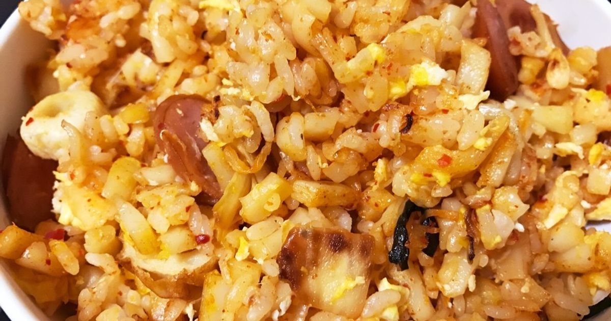 基本からアレンジまで！思わずつくりたくなる「炒飯 うどん」のレシピ