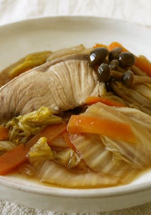 簡単♪ぶりと白菜の旨煮(ぶり大根風)-レシピのメイン写真