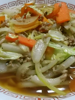 野菜でボリュームたっぷりラーメン-レシピのメイン写真