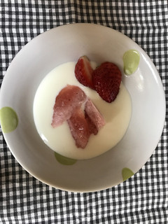 スイート♪春待ちイチゴデザート-レシピのメイン写真