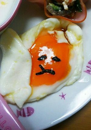 ぐでたま　めだまやき-レシピのメイン写真