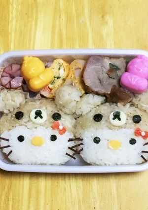 キャラ弁 リラックマを被ったキティ-レシピのメイン写真