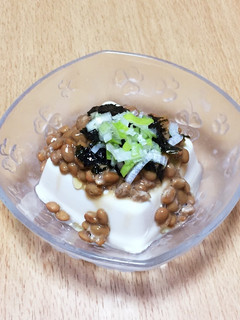 納豆とごま油の冷奴-レシピのメイン写真