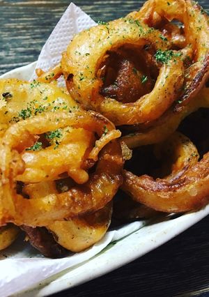 シンプルが美味いピリ辛!オニオンリングス-レシピのメイン写真