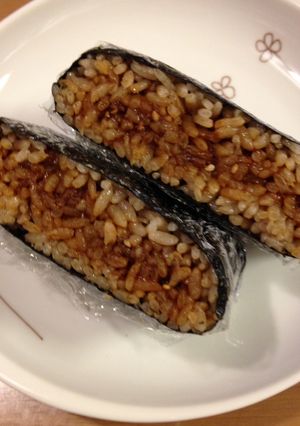 酵母玄米ご飯ゴマ味噌おにぎらず-レシピのメイン写真