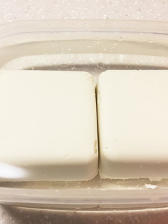 豆腐 塩で 下処理 絹ごしでも型崩れ無し-レシピのメイン写真