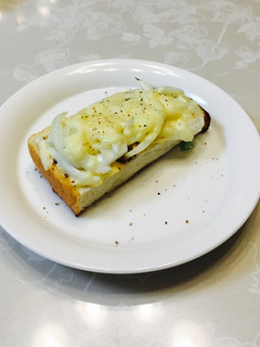 絶品!マヨオニオンチーズトースト-レシピのメイン写真