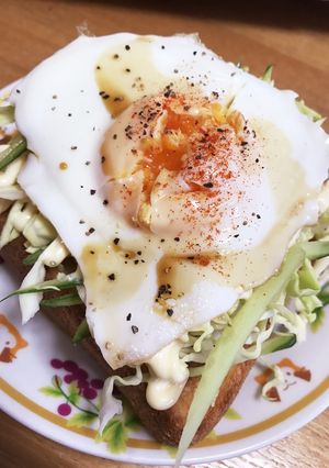 休日の朝ごはんに☆目玉焼きトースト-レシピのメイン写真