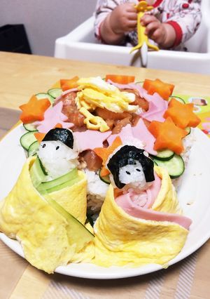 ひな祭りケーキ寿司☆お内裏様とお雛様-レシピのメイン写真